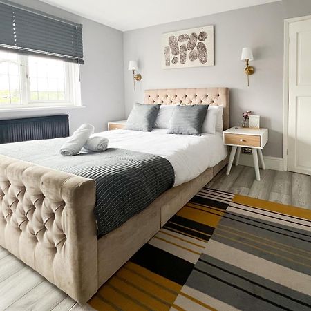 Beautiful Newly Renovated House In Rainham Essex Villa Exteriör bild