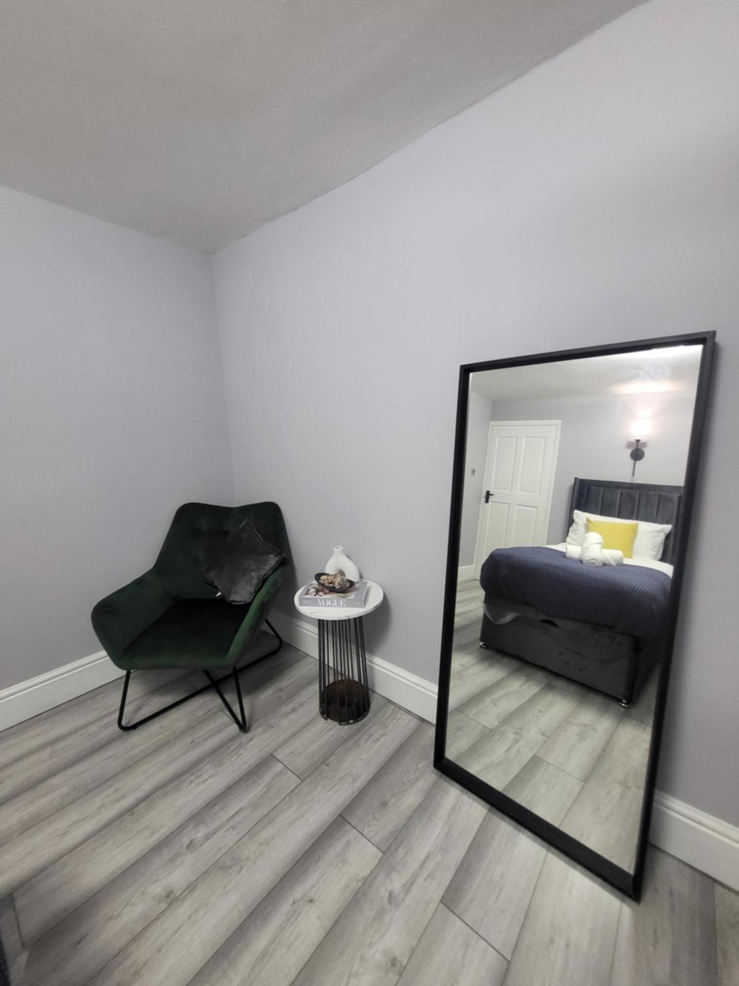Beautiful Newly Renovated House In Rainham Essex Villa Exteriör bild