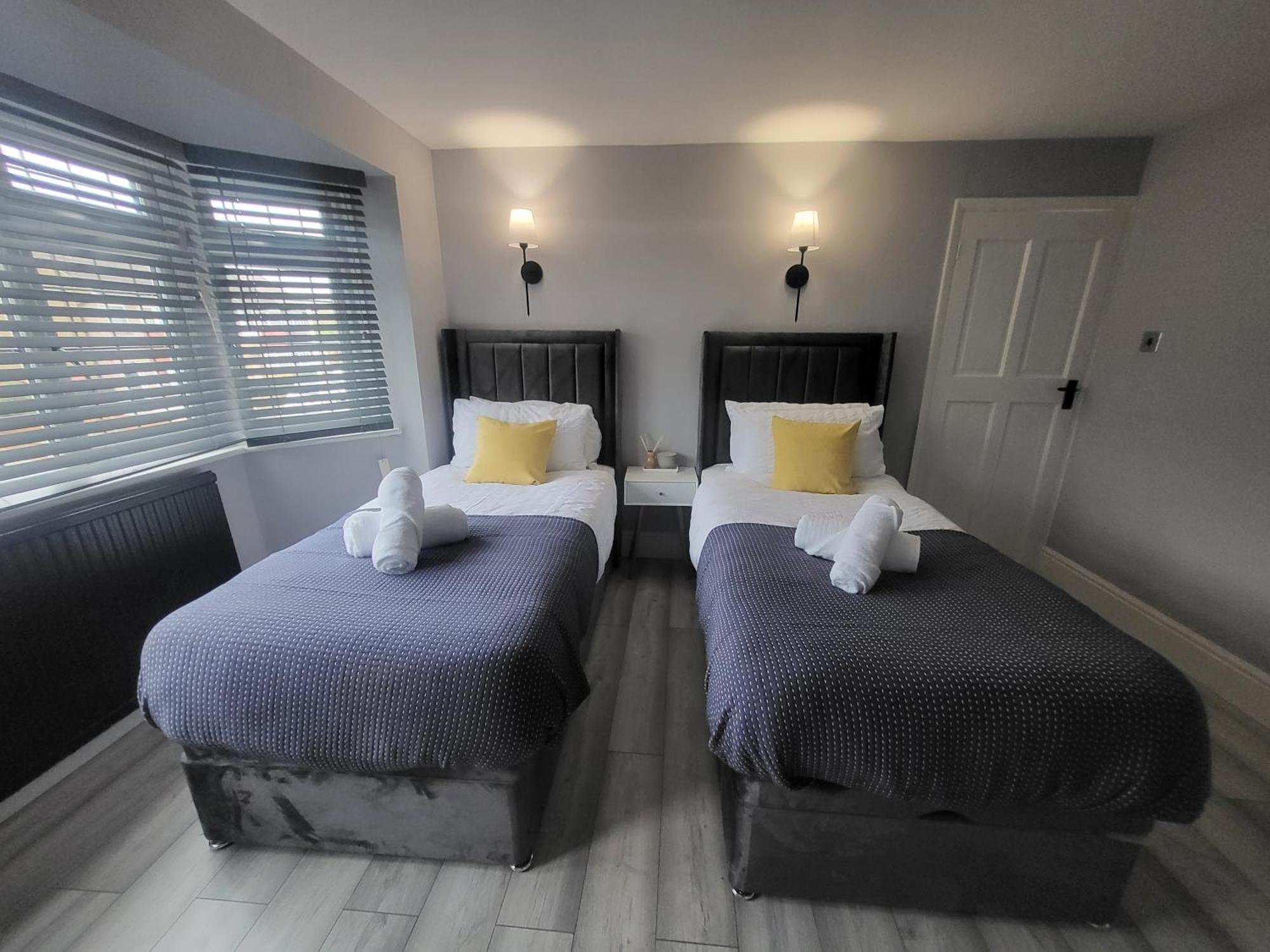 Beautiful Newly Renovated House In Rainham Essex Villa Exteriör bild