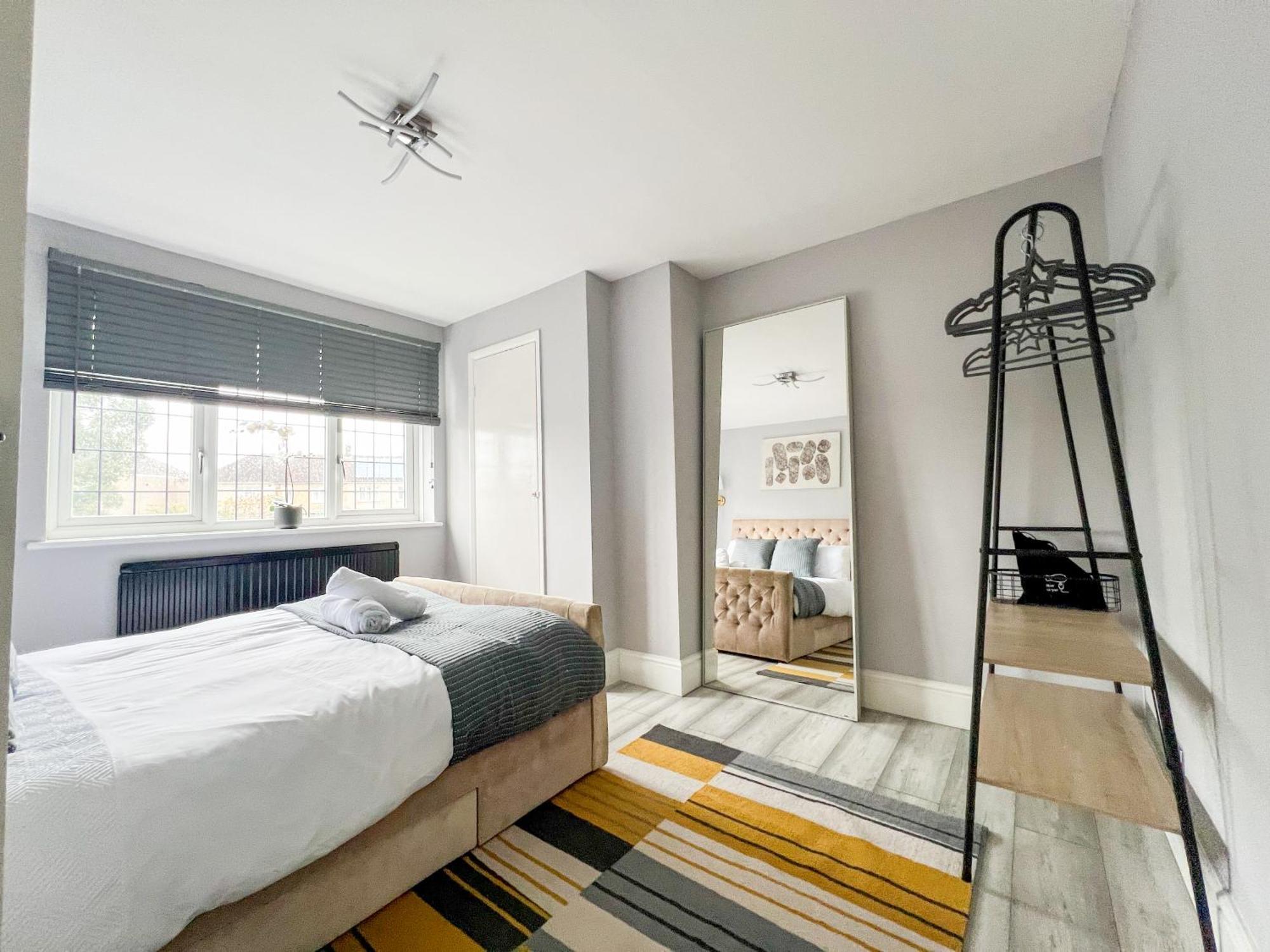Beautiful Newly Renovated House In Rainham Essex Villa Exteriör bild