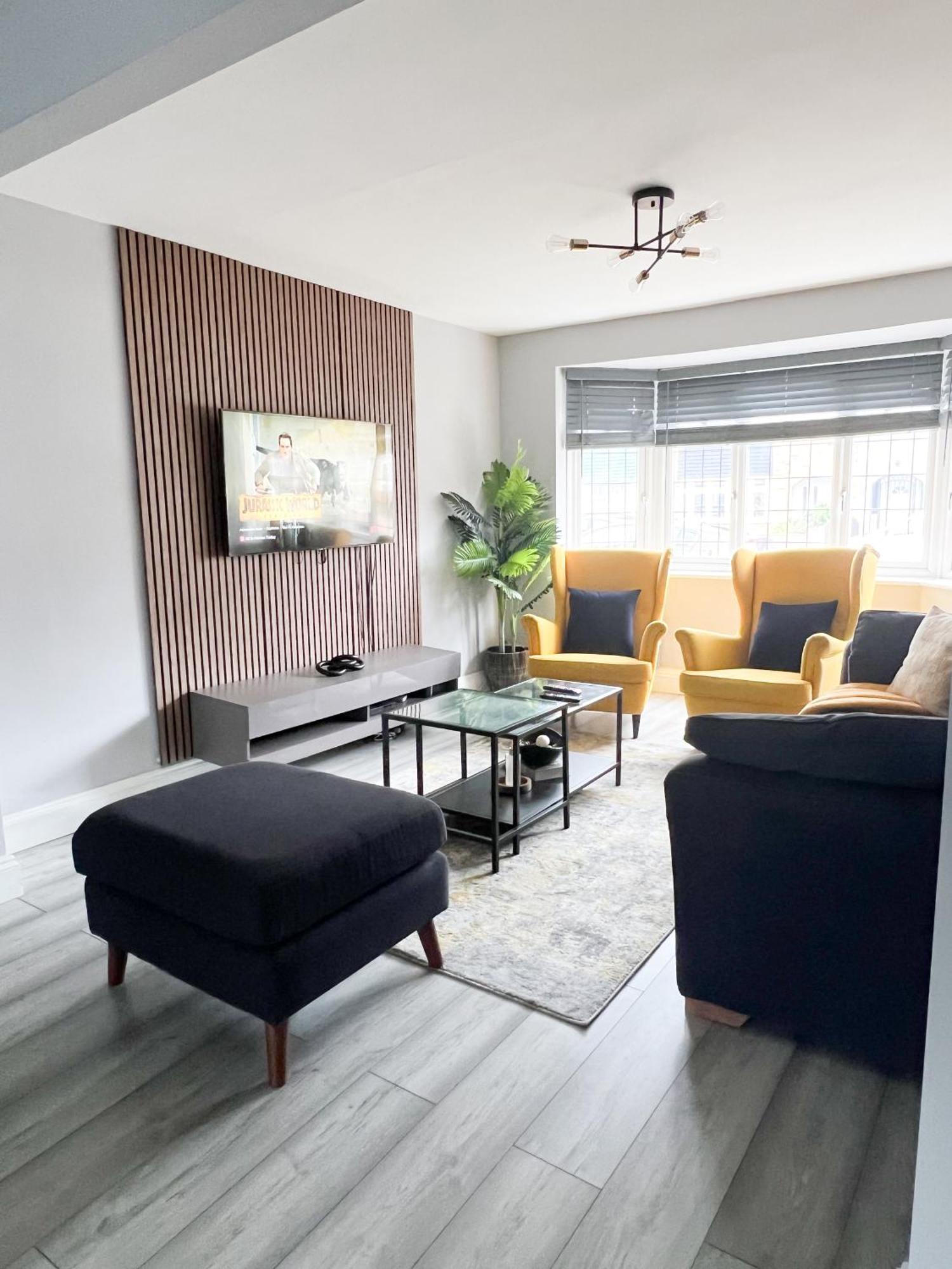 Beautiful Newly Renovated House In Rainham Essex Villa Exteriör bild